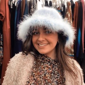 Meet your Posher, Brooke